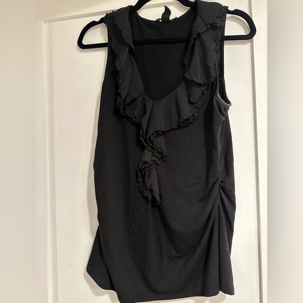 White House black market v neck sleeveless top